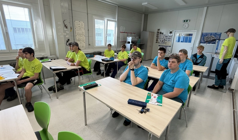 Nástup nových učňů do tréninkového centra Bühler v Žamberku